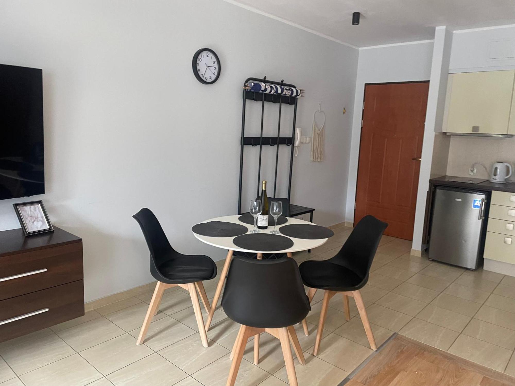Apartament Szmaragdowy ชวีโนวิชแจ ภายนอก รูปภาพ
